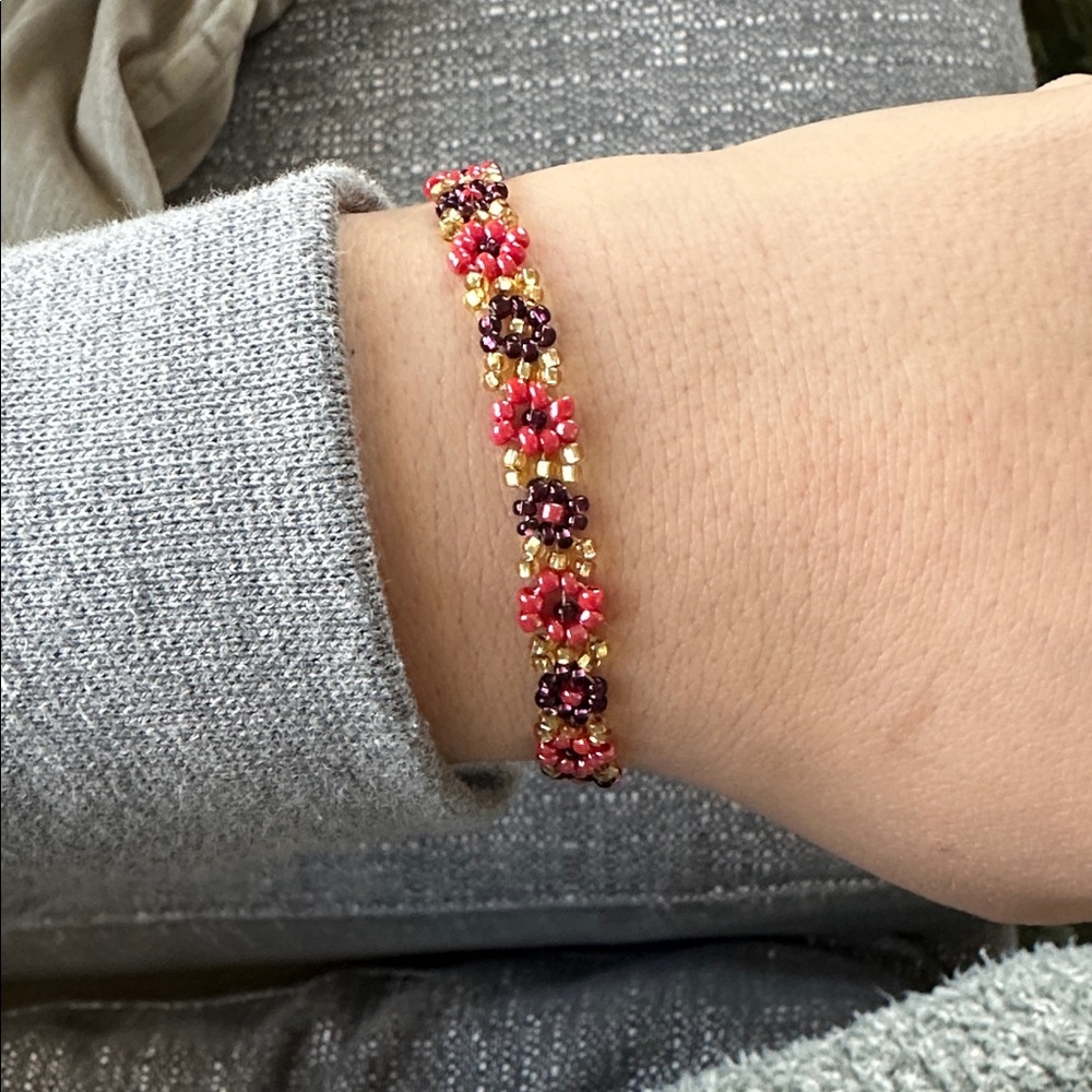 Y2K Beaded Pink, Purple, and Gold Flower Bracelet